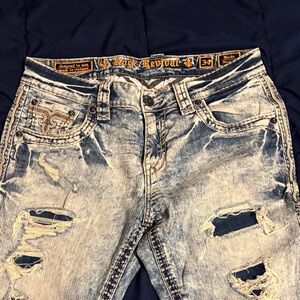 Men’s Rock Revival Light Wash Jeans with Embroidered Back Pocket